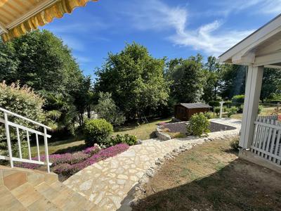 Maison traditionnelle - 127 m² - 4 pièces