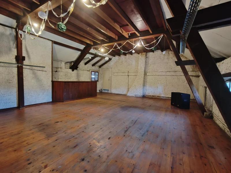 Immeuble - 240 m² - 11 pièces