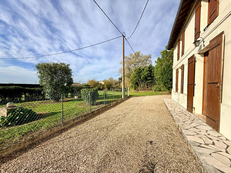 Maison - 161 m² - 7 pièces