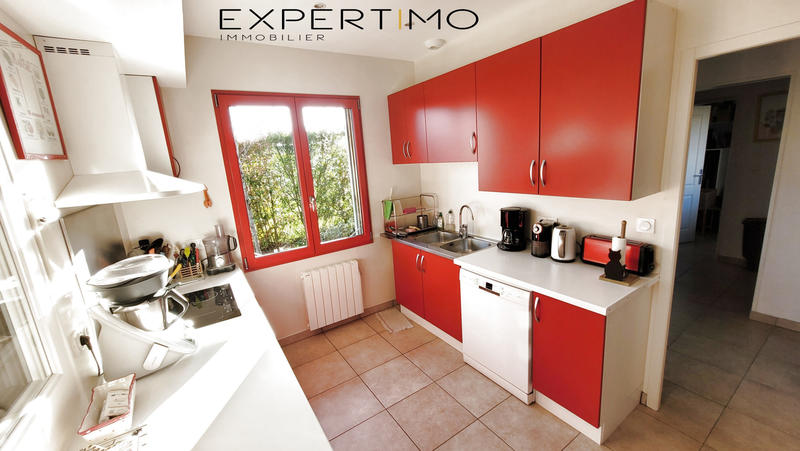 Maison - 200 m² - 8 pièces