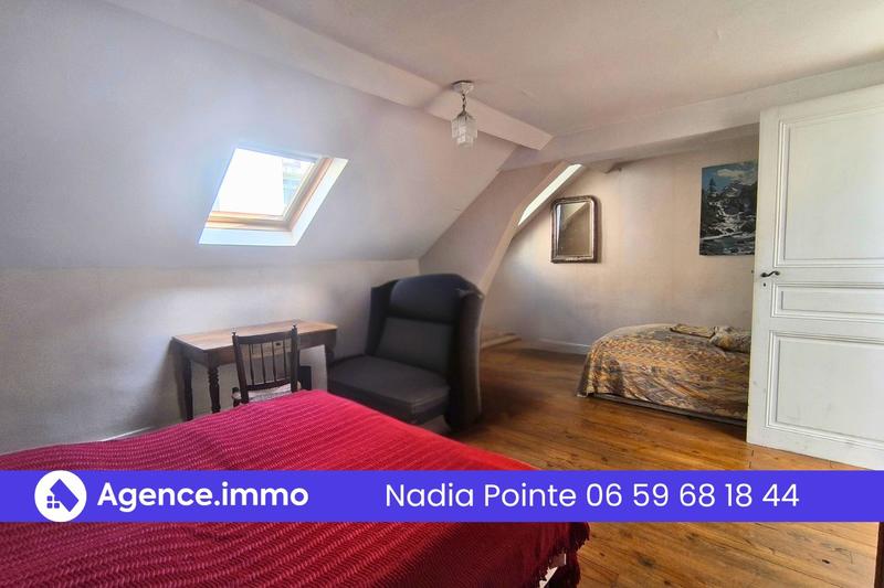 Maison - 174 m² - 7 pièces