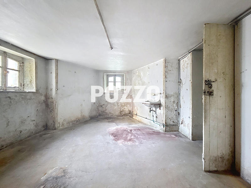 Maison - 224 m² - 8 pièces