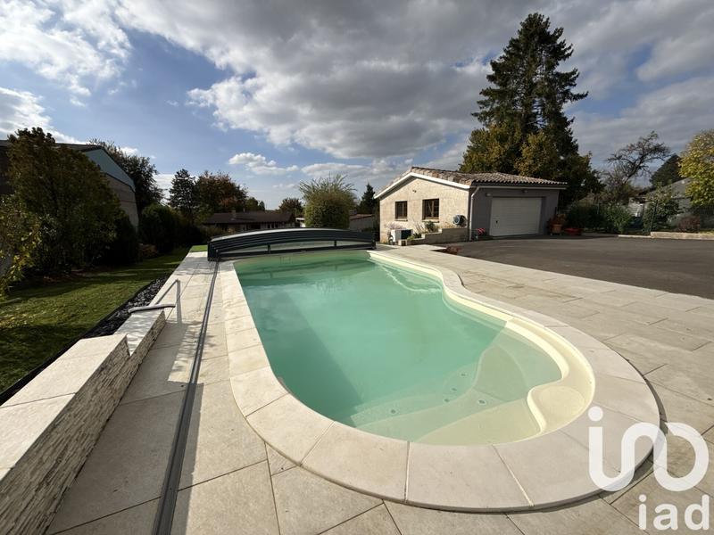 Maison - 190 m² - 8 pièces