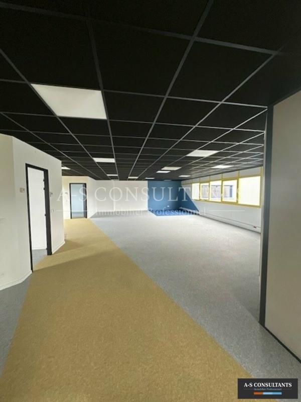 Bureau - 184 m²