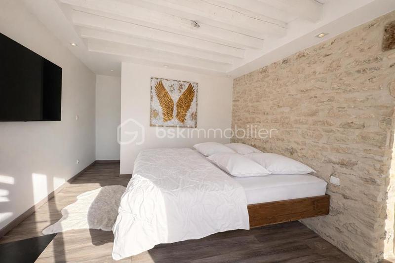 Maison en pierre - 110 m² - 5 pièces