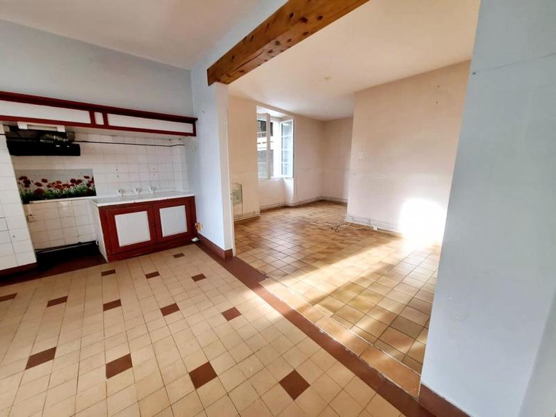 Propriété - 175 m² - 7 pièces