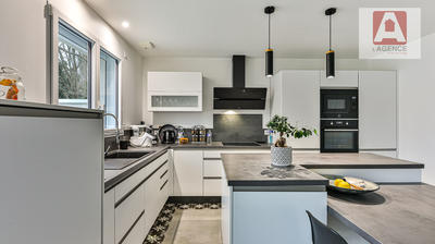 Maison - 139 m² - 5 pièces