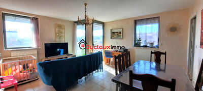 Appartement - 77 m² - 3 pièces