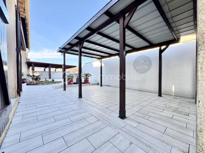 Maison - 121 m² - 5 pièces