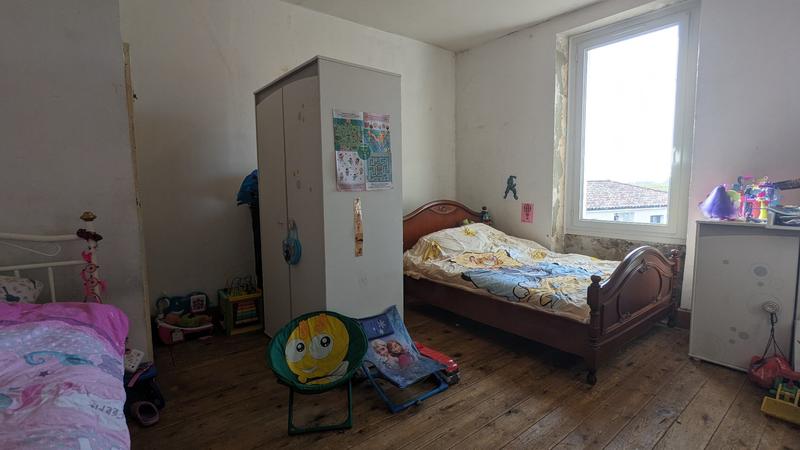 Maison - 220 m² - 10 pièces