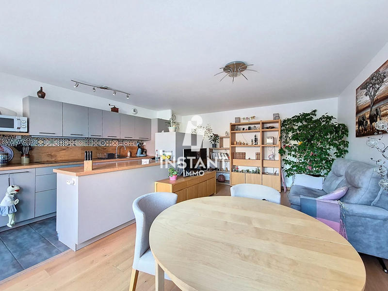 Appartement - 92 m² - 4 pièces