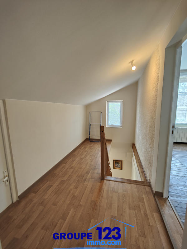 Maison - 99 m² - 4 pièces