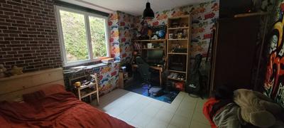 Maison - 900 m² - 4 pièces