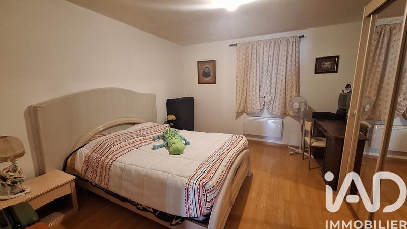 Maison - 230 m² - 6 pièces