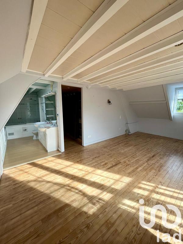 Maison - 267 m² - 6 pièces