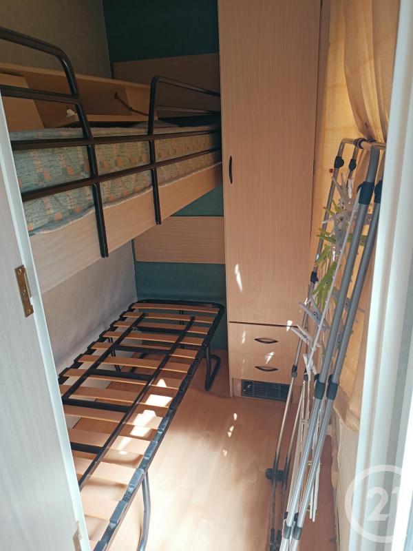 Château - 35 m² - 1 pièce