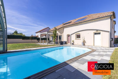 Maison - 191 m² - 6 pièces