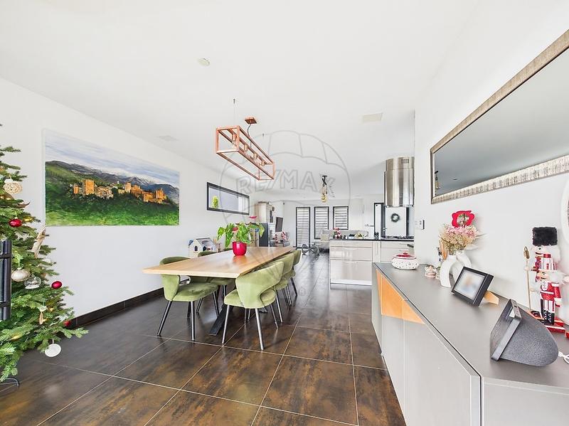 Maison - 124 m² - 5 pièces