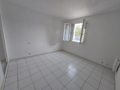 Appartement - 64 m² - 2 pièces