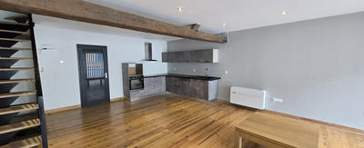 Loft - 153 m² - 5 pièces