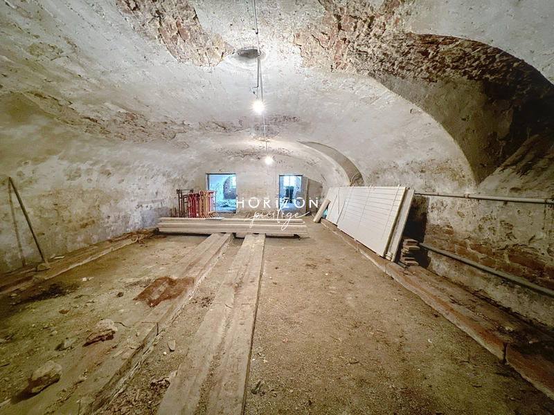 Maison ancienne - 224 m² - 7 pièces