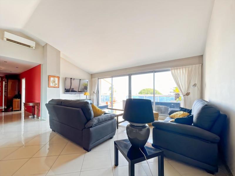 Appartement - 122 m² - 4 pièces