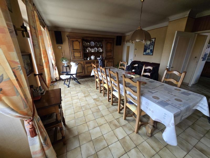 Maison - 137 m² - 5 pièces