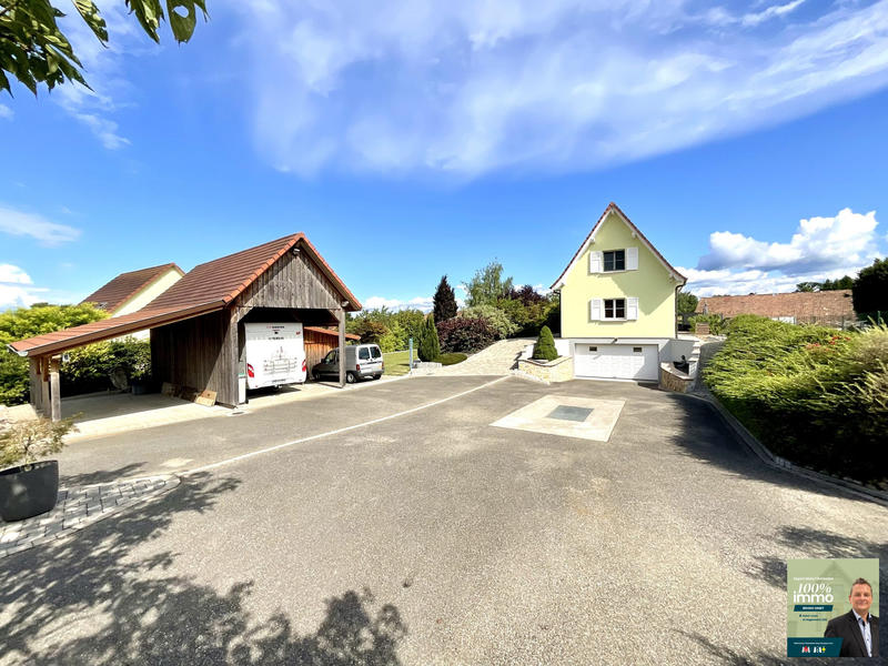 Maison traditionnelle - 163 m² - 7 pièces