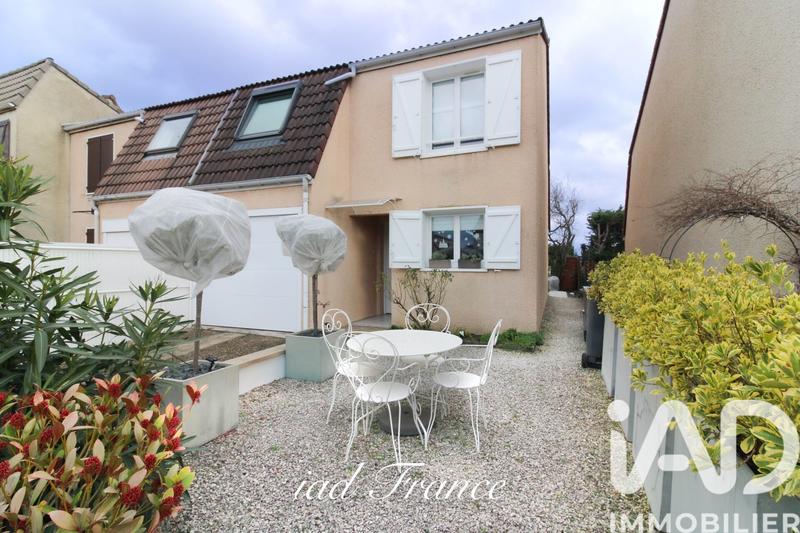 Maison - 94 m² - 6 pièces