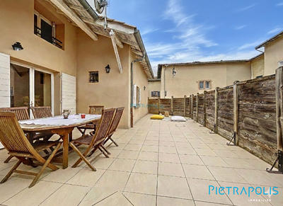 Maison - 93 m² - 4 pièces