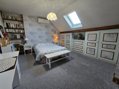 Maison - 142 m² - 6 pièces