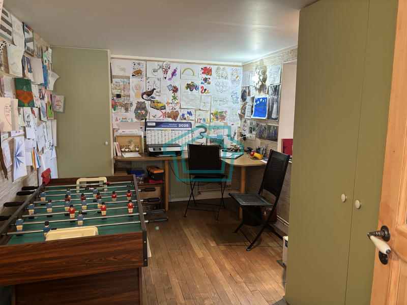 Maison - 185 m² - 6 pièces