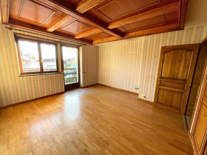 Maison - 182 m² - 8 pièces