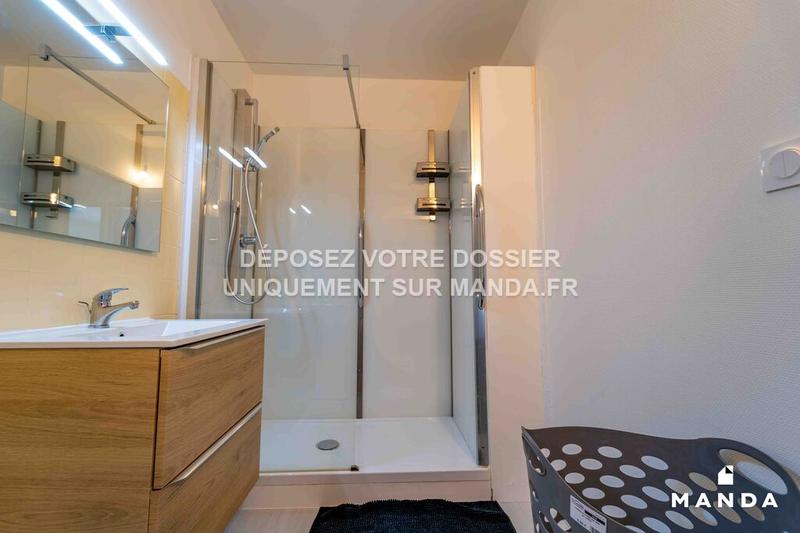 Chambre - 10 m² - 5 pièces