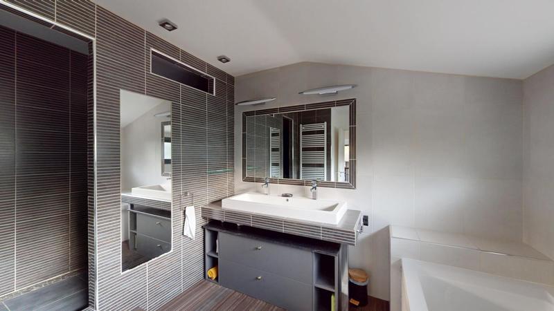 Maison - 131 m² - 4 pièces