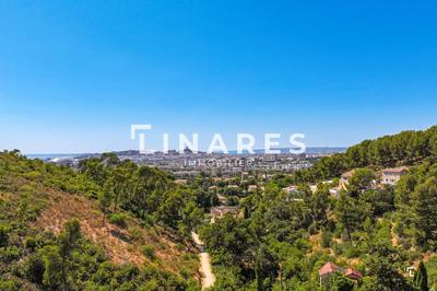 Maison - 239 m² - 6 pièces