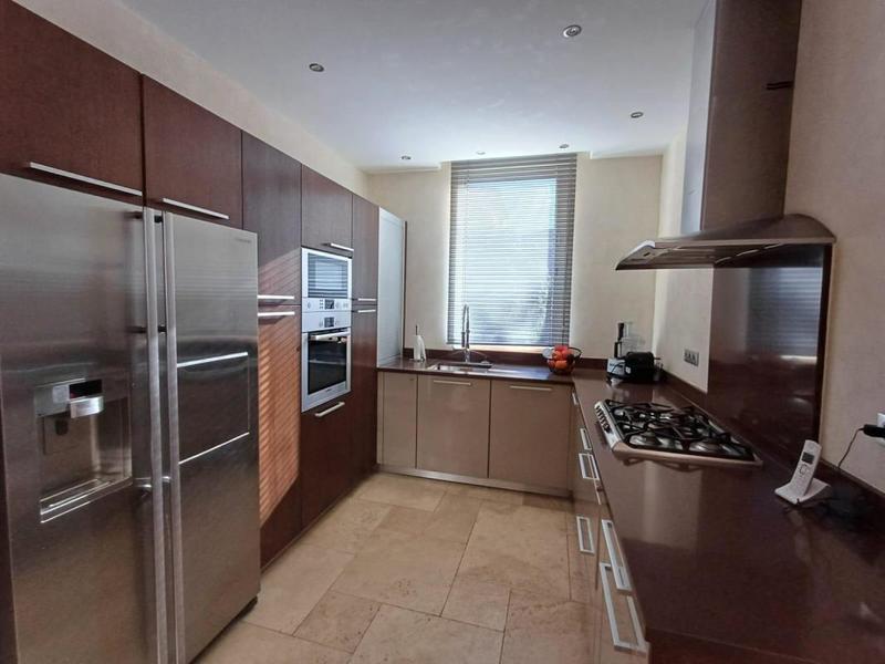 Maison bourgeoise - 230 m² - 10 pièces