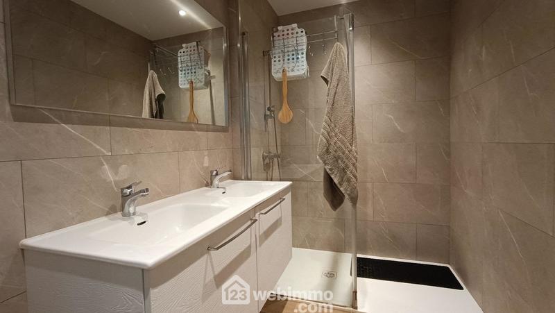 Immeuble - 155 m² - 7 pièces