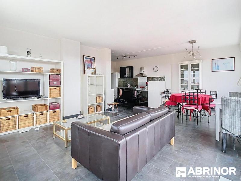 Appartement - 85 m² - 3 pièces