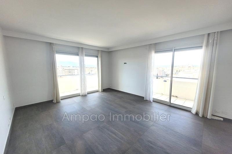 Appartement - 250 m² - 4 pièces