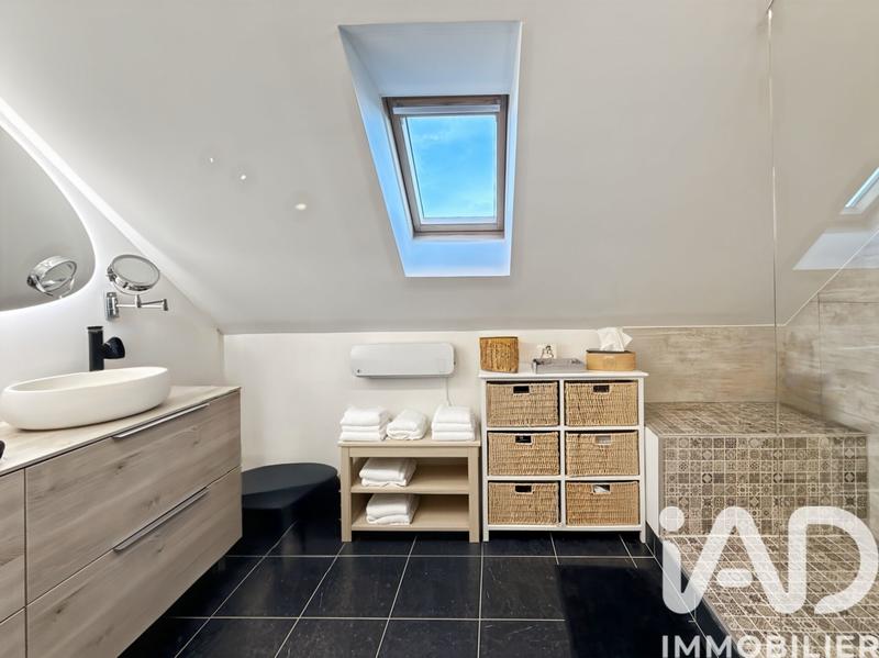 Maison - 144 m² - 6 pièces