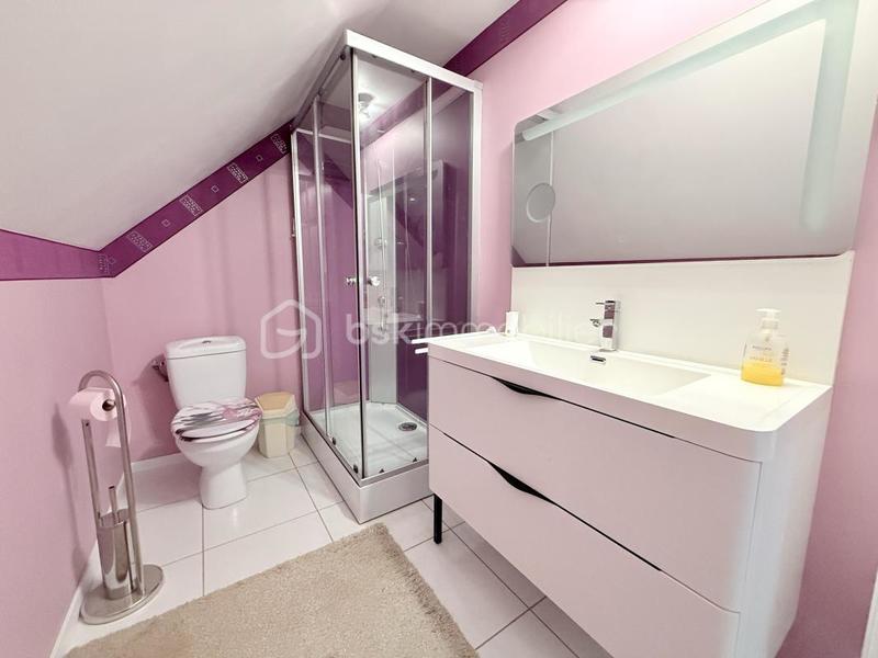 Maison - 177 m² - 7 pièces