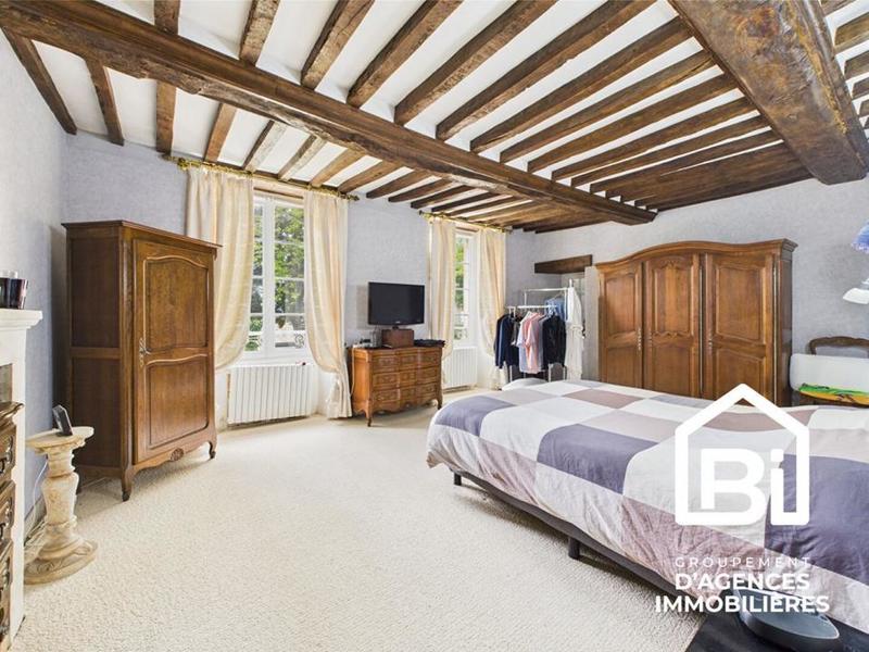 Propriété - 290 m² - 7 pièces