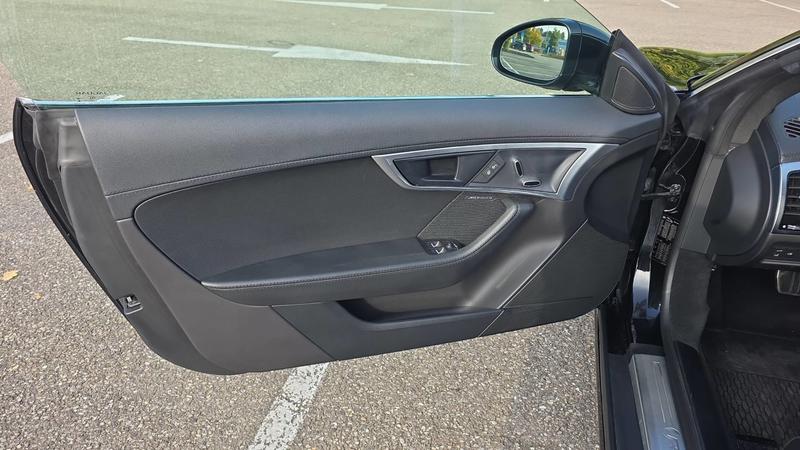 Jaguar F-Type 300 R-Dynamic