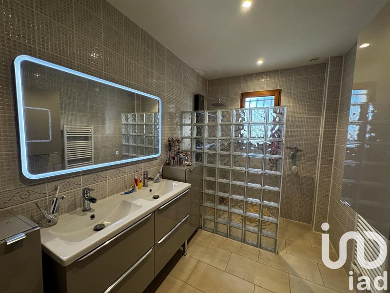 Maison - 122 m² - 4 pièces