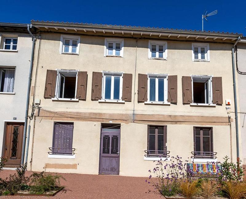 Maison - 270 m² - 8 pièces