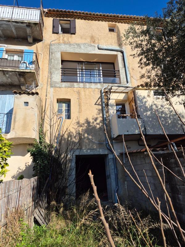 Maison de village - 130 m² - 6 pièces