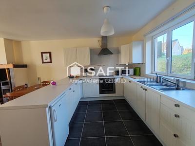 Maison - 110 m² - 5 pièces