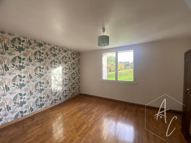 Maison - 157 m² - 6 pièces