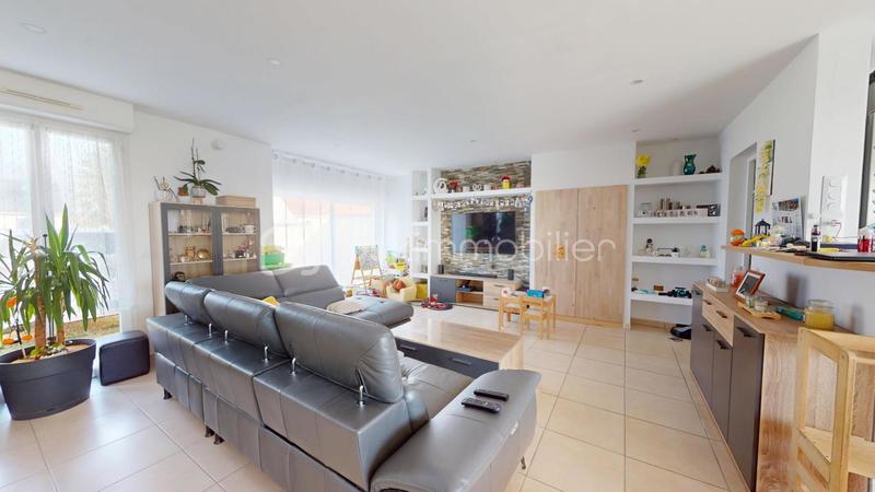 Maison - 105 m² - 5 pièces